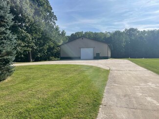 4121 Round Lake Hwy, Manitou Beach, MI 49253