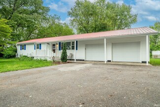 423 E 13th St, Fairmount, IN 46928