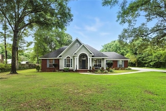 10320 Garris Dr, Mobile, AL 36695