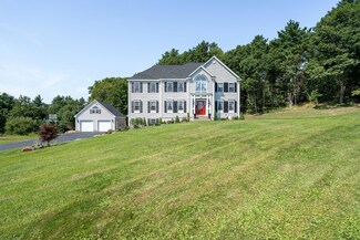 2 Raynes Farm Rd, Madbury, NH 03823