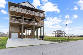 897 S Crystal Beach Rd, Bolivar Peninsula, TX 77650