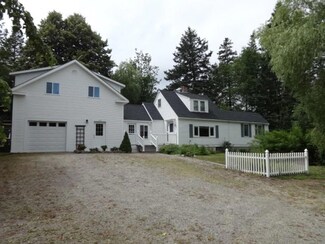 240 Main St, Southwest Harbor, ME 04679