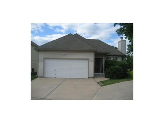 12487 Charlotte St, Kansas City, MO 64146