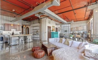 315 E 8th #401 St, Los Angeles, CA 90014
