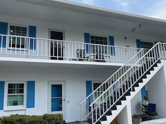300 Clyde Ln Unit 213, Dunedin, FL 34698