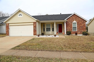 1053 Remington Oaks Ct, Fenton, MO 63026