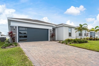 13673 Fresh Ivy St, Oakland, FL 34787