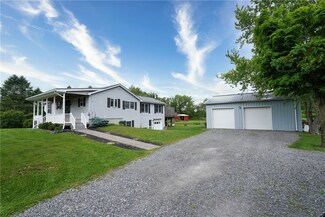 366 Ladue Rd, Brockport, NY 14420