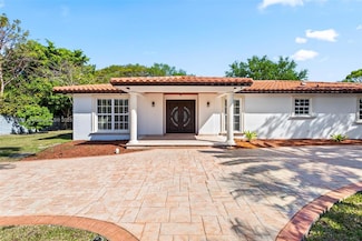 6961 SW 152nd St, Palmetto Bay, FL 33157