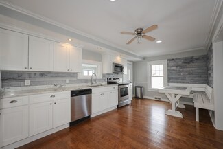 206 Thornton St, Manchester, NH 03102