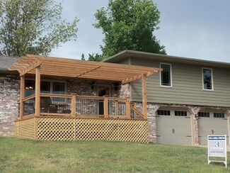 120 Ej Frick Dr, Manhattan, KS 66503