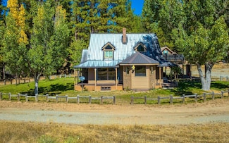 1446 California 89, Clio, CA 96106
