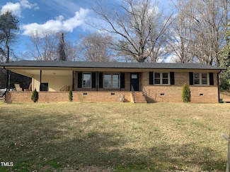 209 Reade Dr, Roxboro, NC 27573