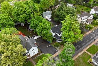 19 Hudson St, Manchester, CT 06042