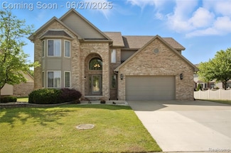 26885 Arcadia Dr, Flat Rock, MI 48134