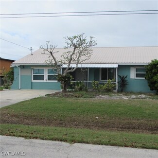 2763 Sanderling Ct, Saint James City, FL 33956