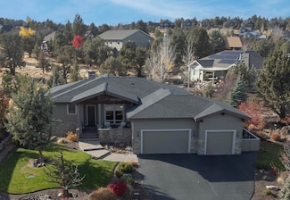 10466 Sundance Ln, Redmond, OR 97756