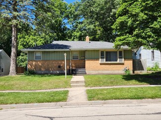 331 Hunter Ave, Rockford, IL 61108
