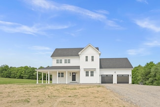 14 Meadow View Dr, Readfield, ME 04355