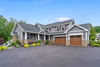 74 Childs Dr, Dover, NH 03820