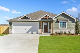 313 Colby Dr, Hillsboro, TX 76645