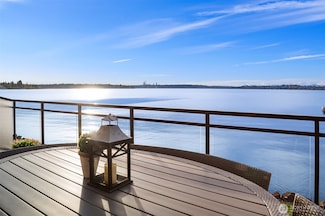 6363 Lake Washington Blvd NE Unit 203, Kirkland, WA 98033