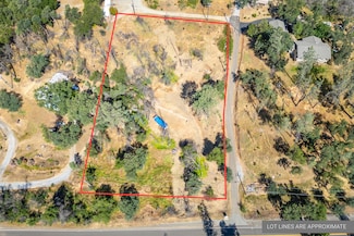 13592 Old Oregon Trail, Redding, CA 96003