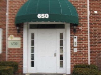 650 Hidden Ridge Ct Unit 302, South Park, PA 15129