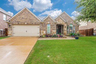 1370 Sandhurst Dr, Roanoke, TX 76262