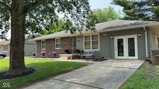 2126 Dawnshire Dr, Columbus, IN 47203