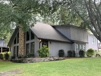 115 Lakeland Dr, Florence, MS 39073