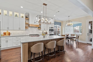 2220 Emerson Ln, Carrollton, TX 75010