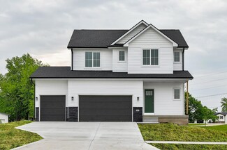 302 Springer Ct, Madrid, IA 50156