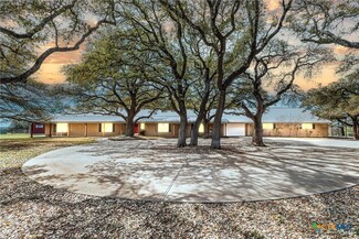 13755 N Lone Star Pkwy, Valley Mills, TX 76689