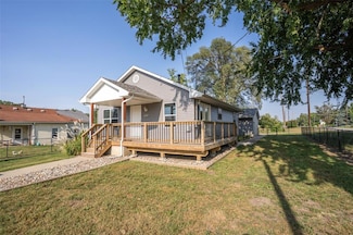 525 SE 9th St, Des Moines, IA 50309