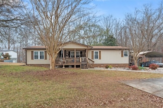 23036 McDonald Point Rd, Seneca, SC 29672