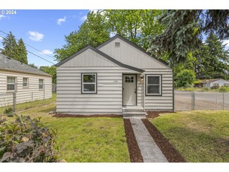 308 SW 5th Ave, Kelso, WA 98626