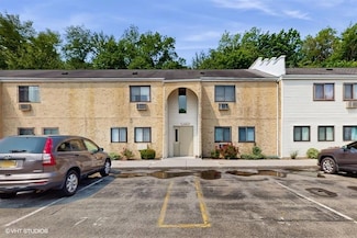 12 Carnaby St Unit B, Wappingers Falls, NY 12590