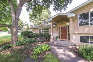 6N001 Glendale Rd, Medinah, IL 60157