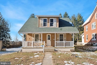 330 N Bridge St, Christiana, PA 17509
