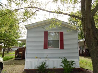 833 Skipper Ave, Andover, OH 44003