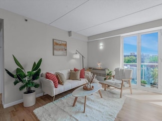 88-20 Parsons Blvd Unit 6D, Jamaica, NY 11432