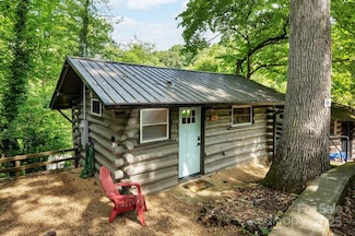 16 Cottage Dr, Asheville, NC 28805