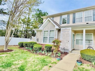 114 Ellis Dr, Yorktown, VA 23692