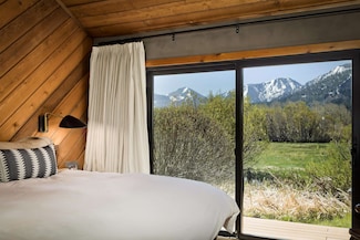 218 Solitude Unit 218, Mammoth Lakes, CA 93546