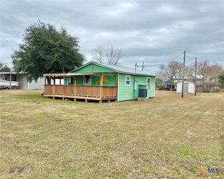 1007 W Monroe Ave, Port O Connor, TX 77982