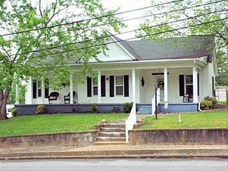 40 Kentucky 109, Clay, KY 42404
