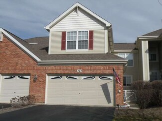 222 Birch Ln, Saint Charles, IL 60175