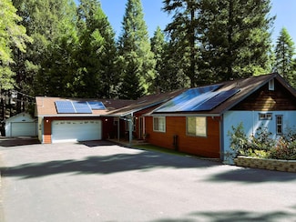 4483 Jenkinson Cir, Pollock Pines, CA 95726