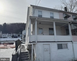 247 W Railroad St, Nesquehoning, PA 18240